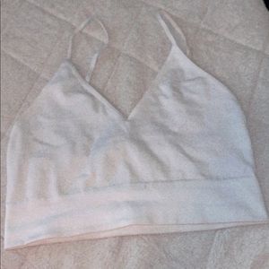 v cut white ribbed tank top!